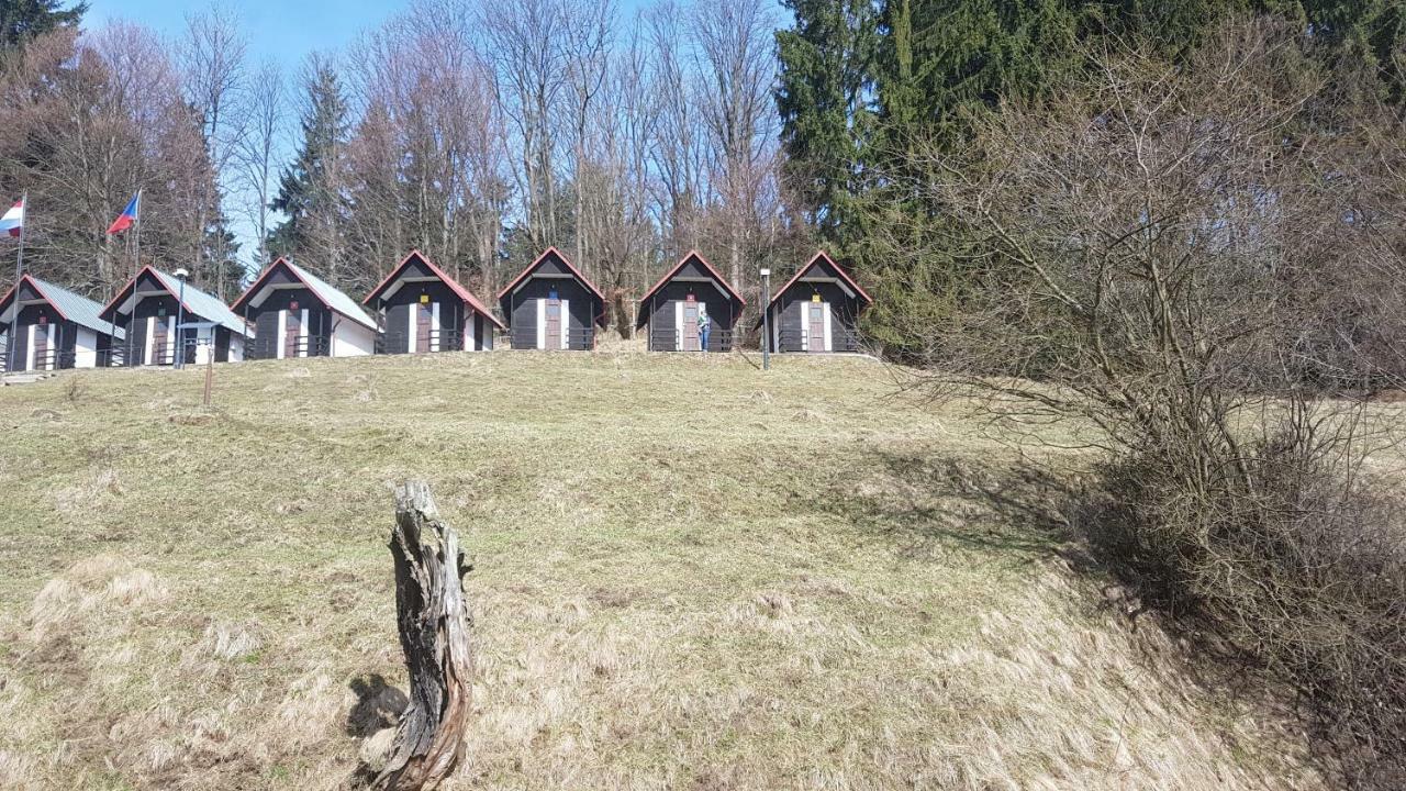 Olivin Kytlice Hiker Huts Hotel Exterior foto