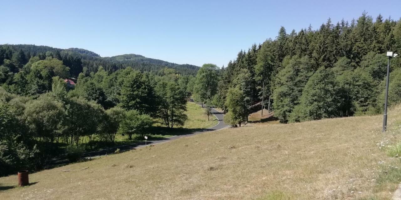 Olivin Kytlice Hiker Huts Hotel Exterior foto