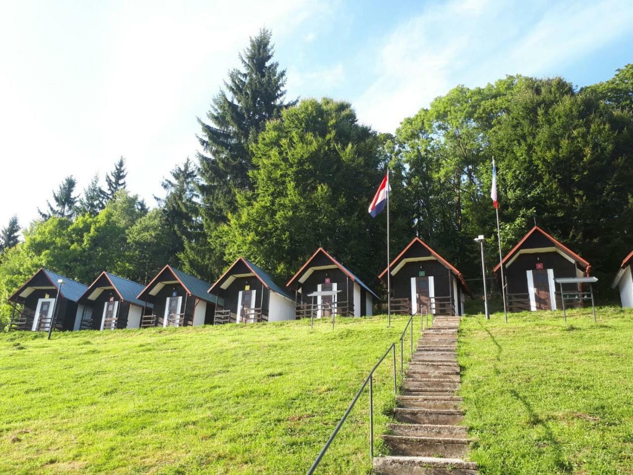 Olivin Kytlice Hiker Huts Hotel Exterior foto