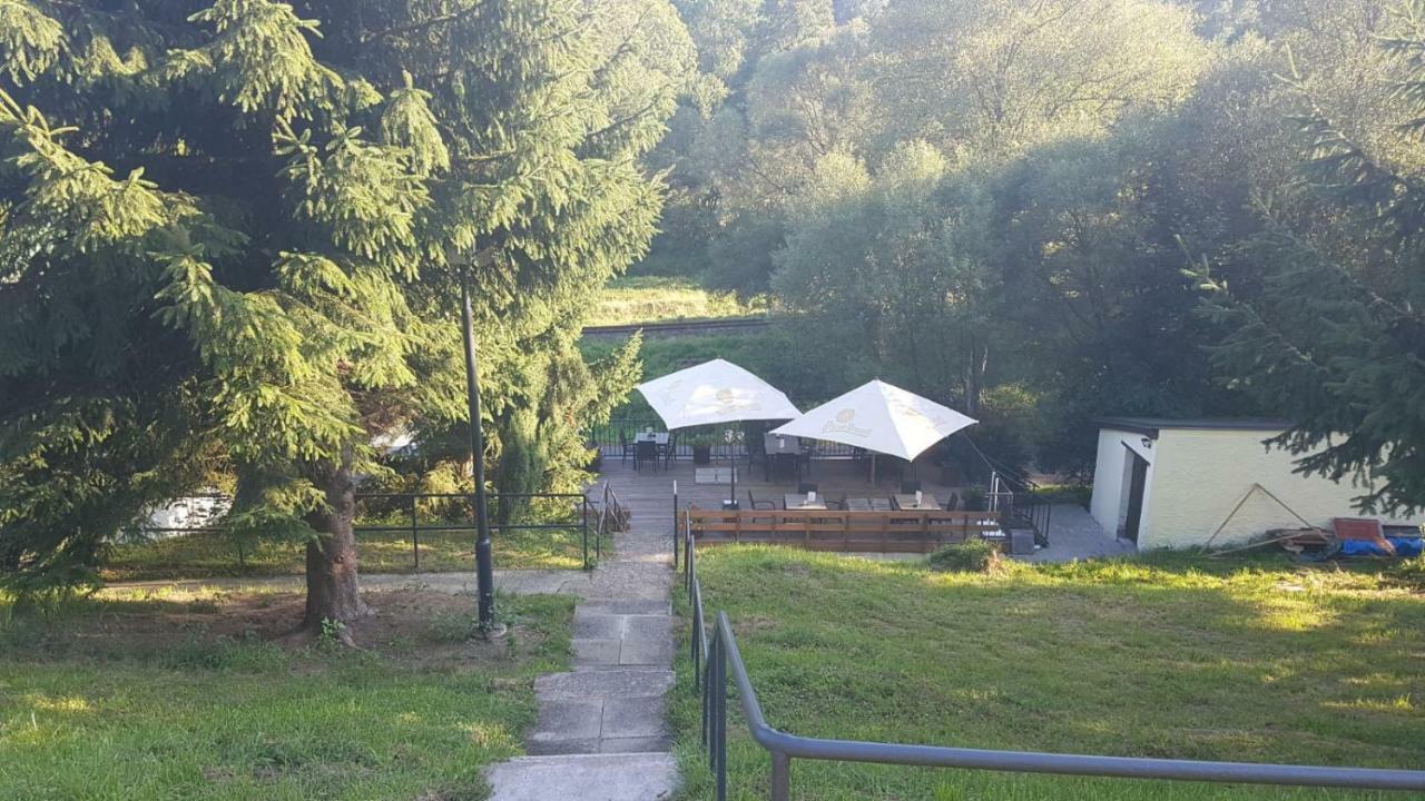 Olivin Kytlice Hiker Huts Hotel Exterior foto